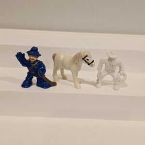 Lincoln Logs Figure and Horse Set